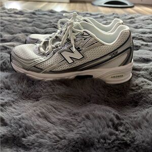 New Balance White and Silver Running Shoes